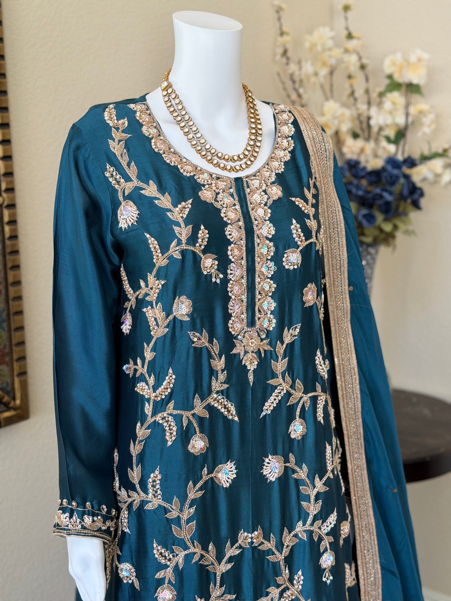 Sapphire Zardosi Kameez with Lengha