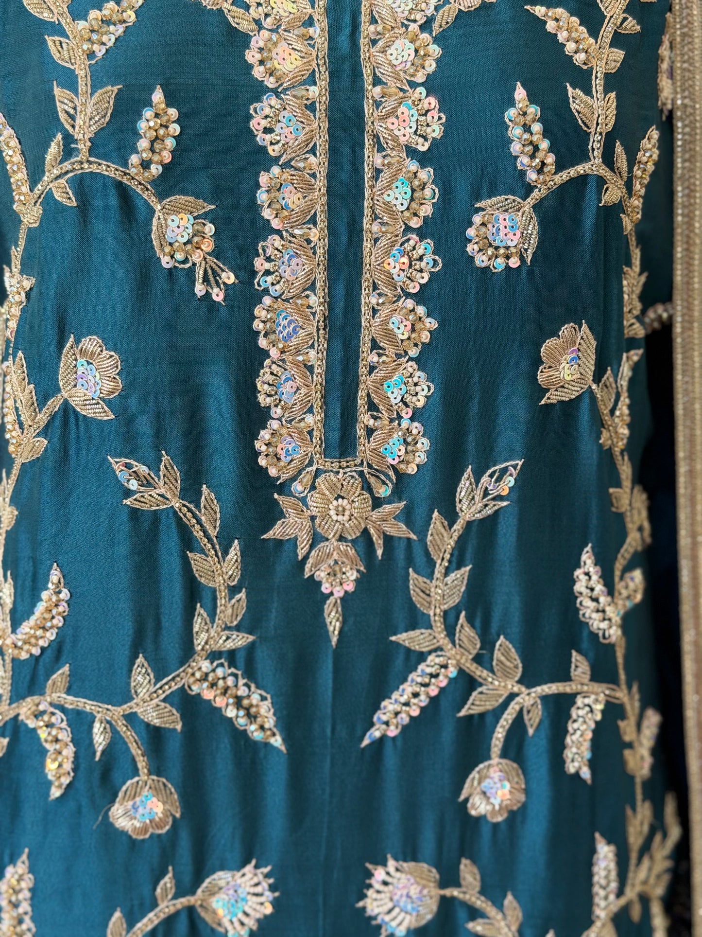 Sapphire Zardosi Kameez with Lengha