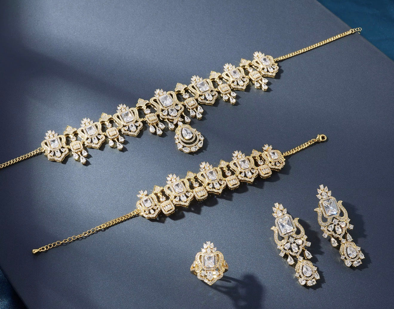 Angelica Jewelry Set - Gold