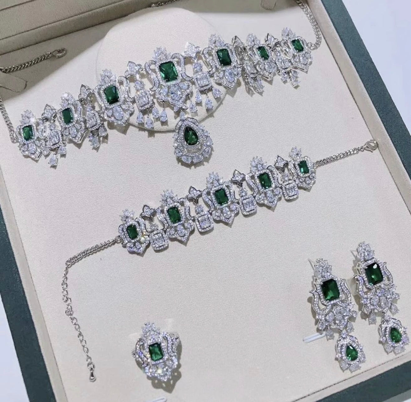 Angelica Jewelry Set - Emerald