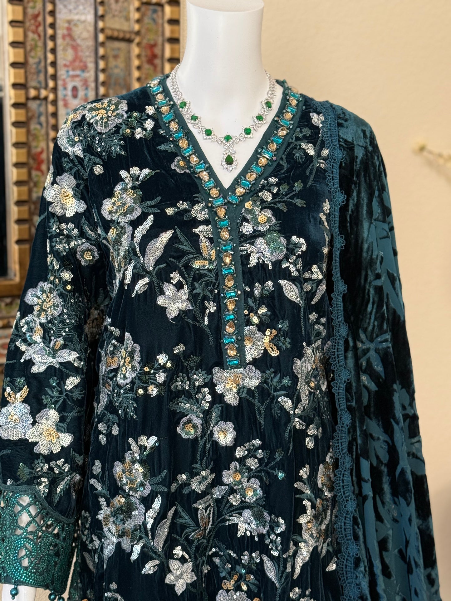 Winter Luxe Velvet - Green