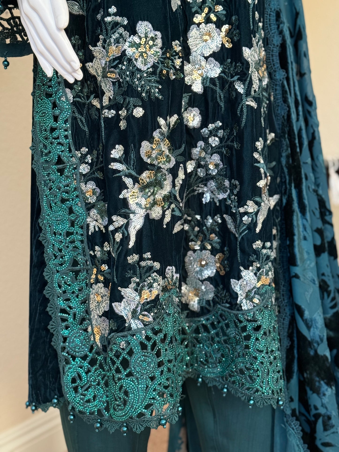 Winter Luxe Velvet - Green