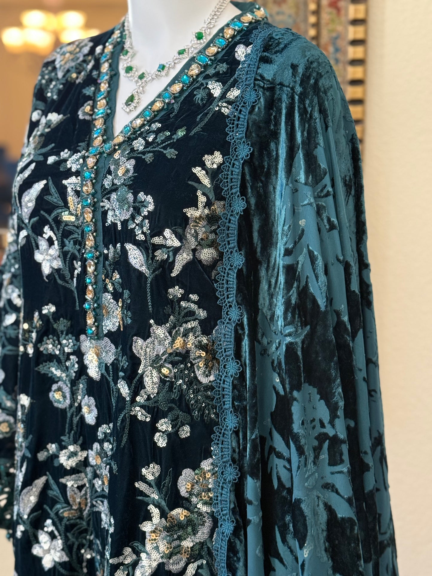 Winter Luxe Velvet - Green