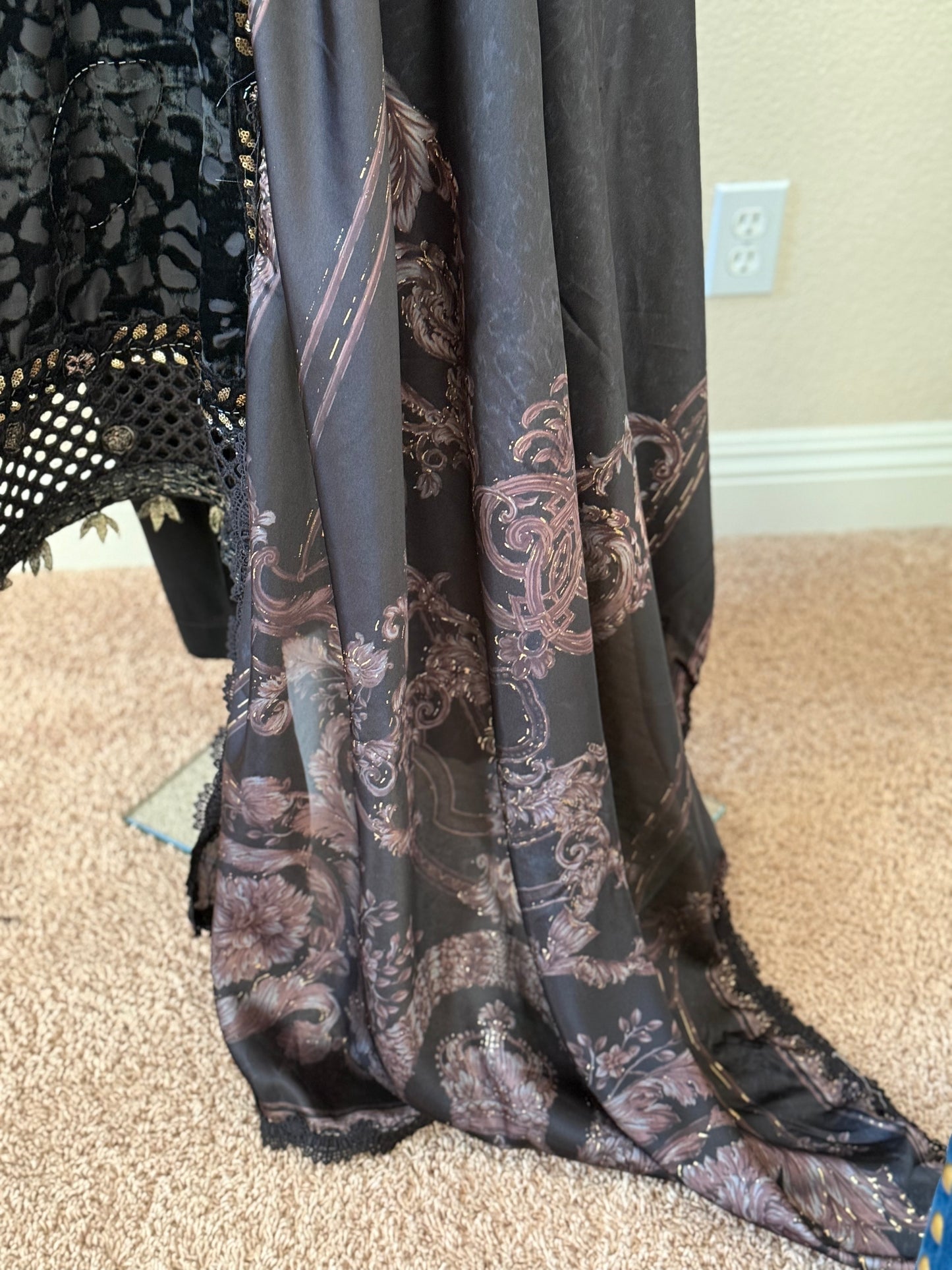 Winter Luxe Velvet - Black