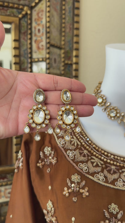 Kundan Jewelry Set